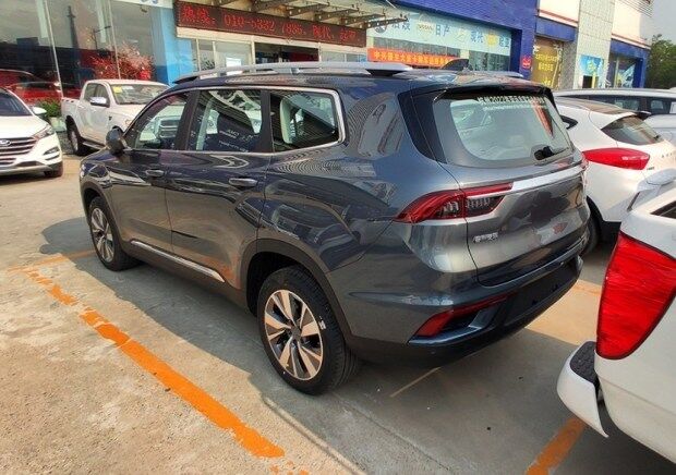 Самый большой кроссовер Geely