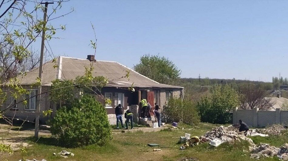 Дом в селе Подворки Дергачевского района Харьковской области, где произошло убийство девочки