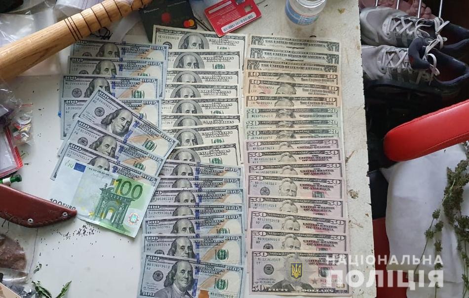 На Киевщине поймали банду псевдополицейских, которые ради денег похитили человека