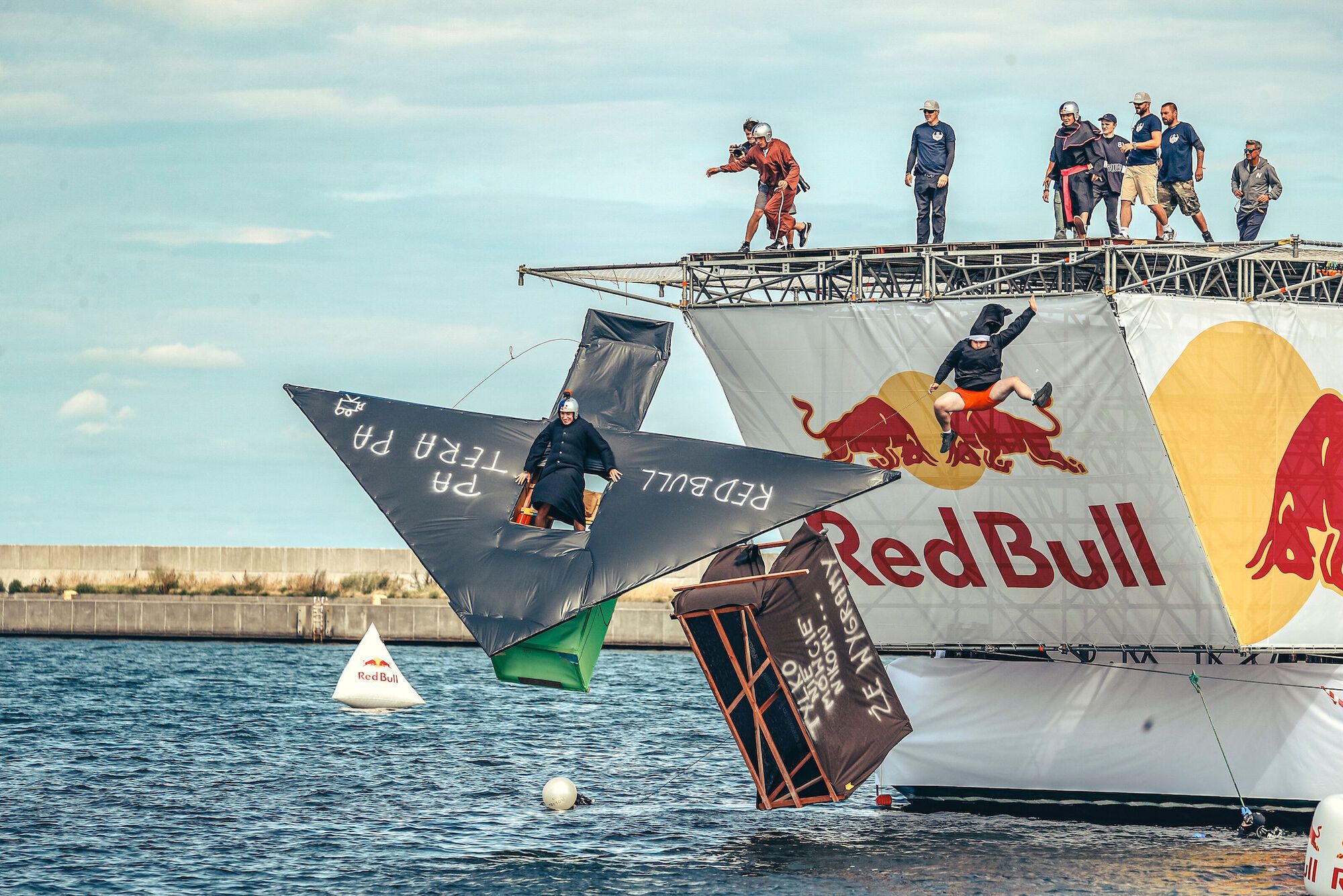 Як зробити ескіз літального апарата для Red Bull Flugtag?