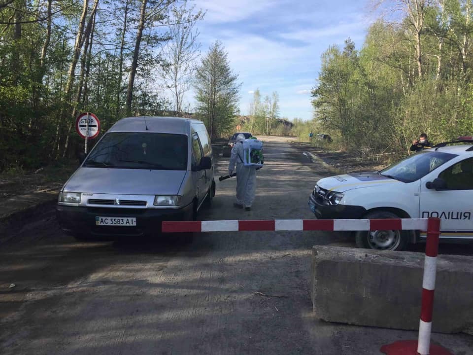 У Рівненській області через спалах коронавірусу "закрили" ще одне село. Фото