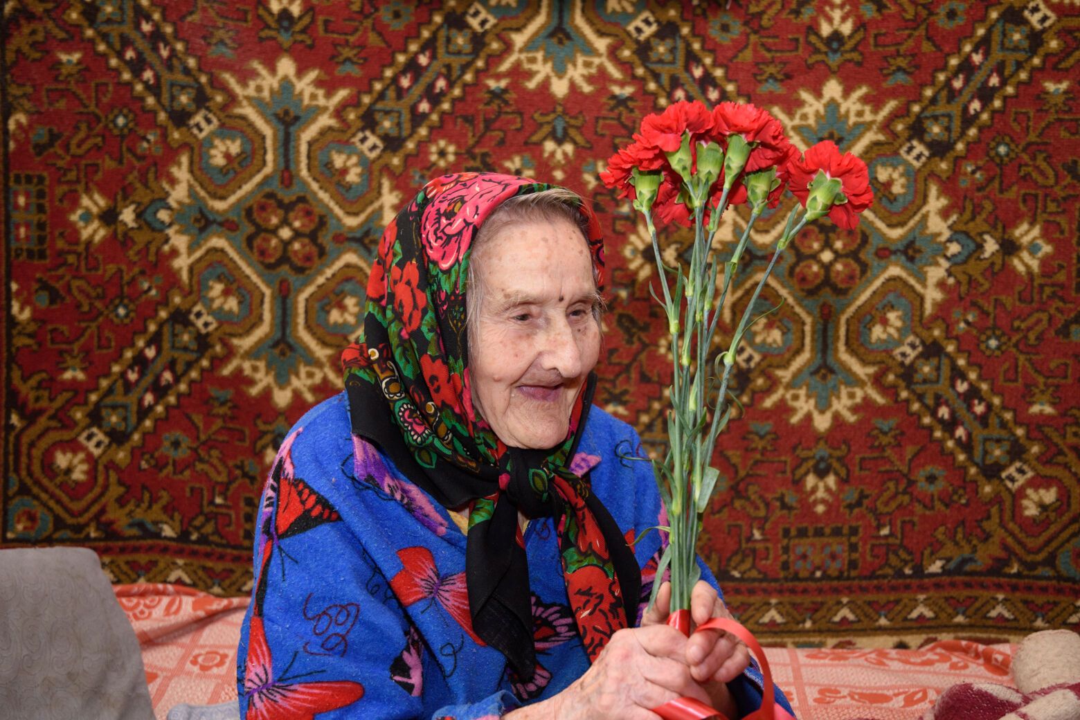 День Перемоги на Донбасі: ветеранів вітають зірки спорту і благодійники