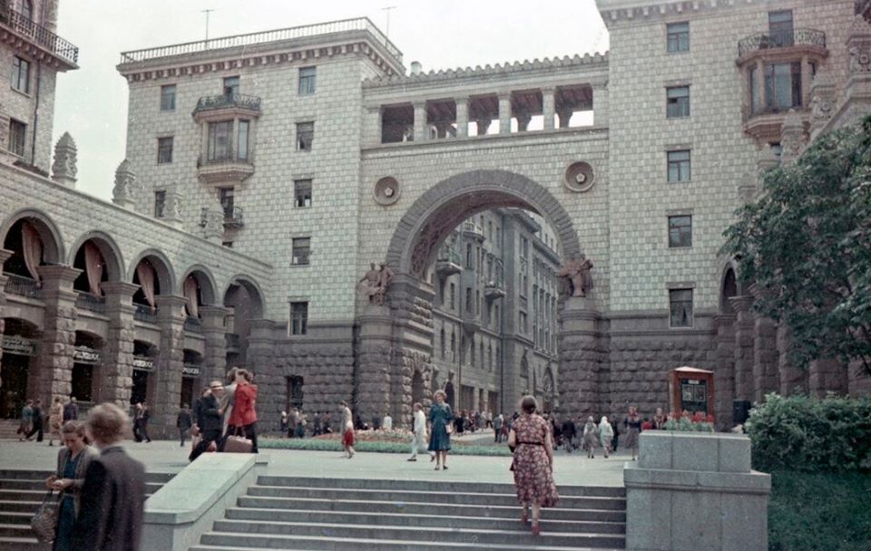 Старое фото арки на Крещатике в Киеве