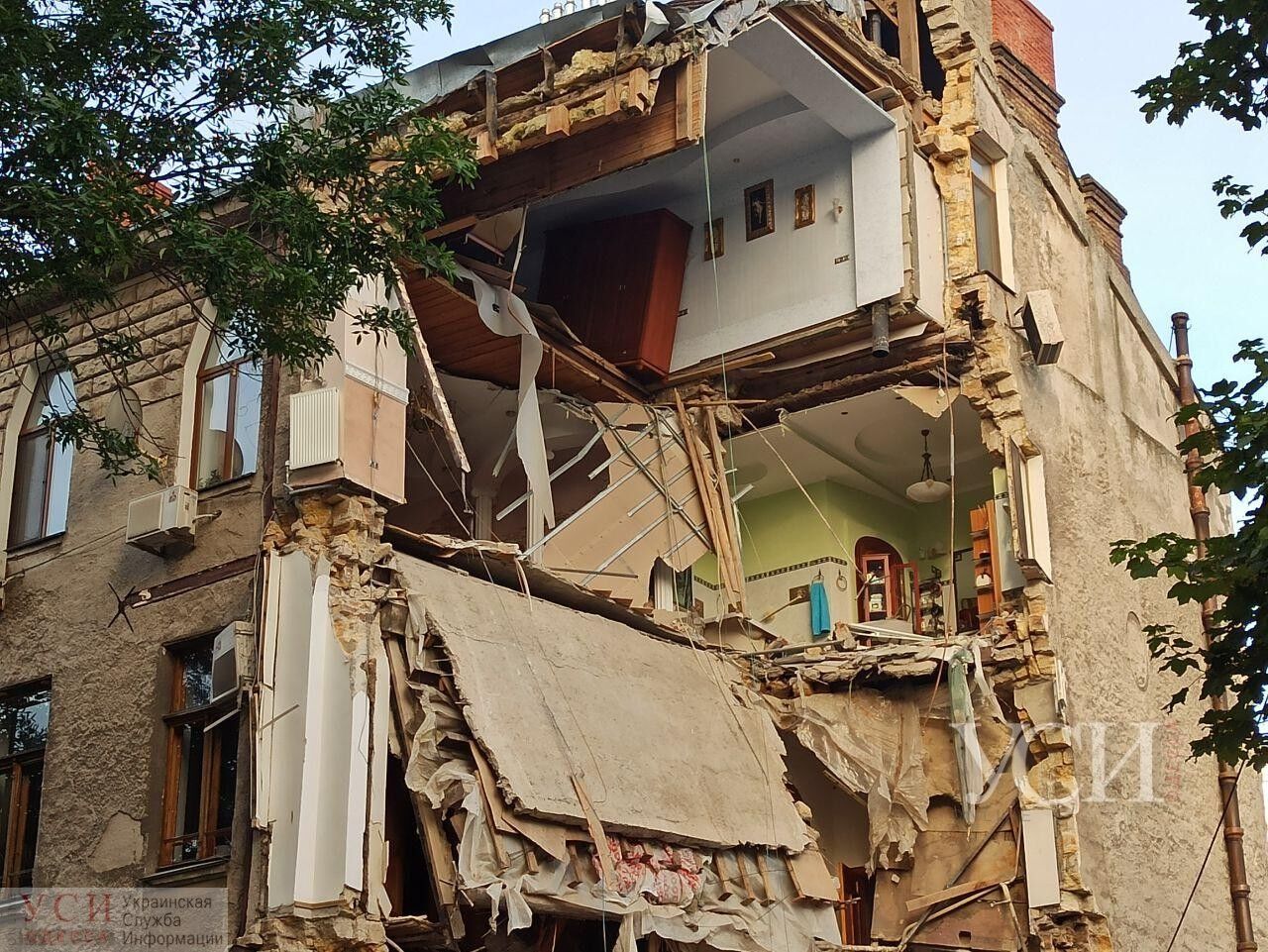 В Одессе ночью обвалился жилой дом. Фото и видео