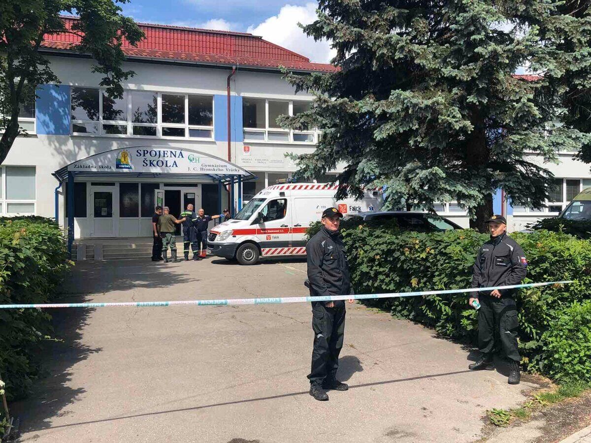 Нападение на школу в Словакии