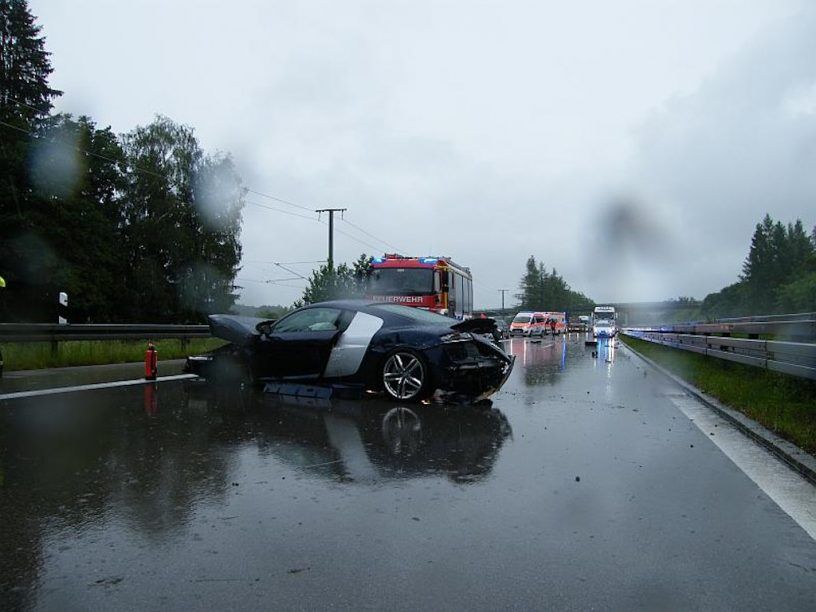 Розбитий Audi R8