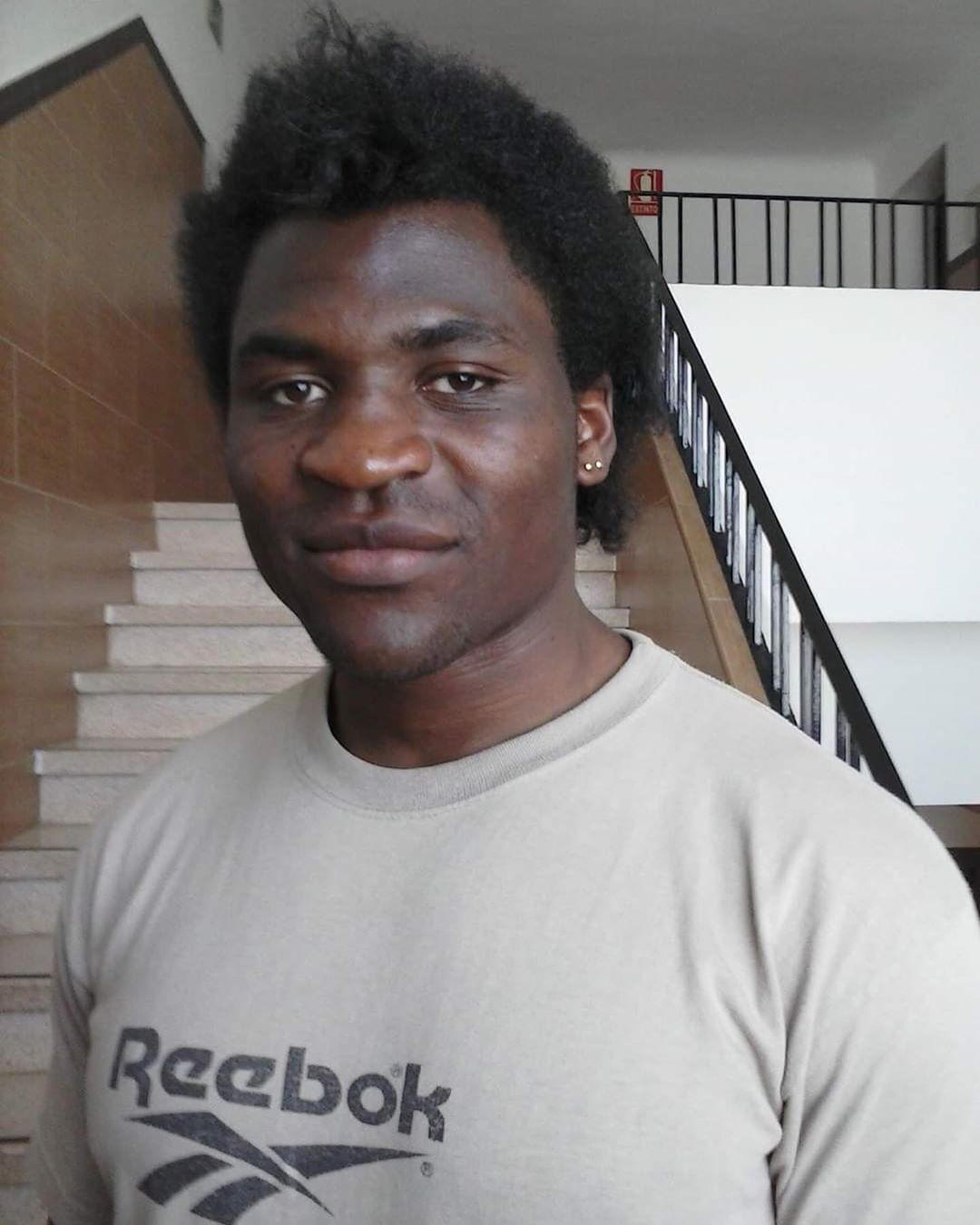 Знаменитий боєць UFC Френсіс Нганну розповів про в'язницю та здивував фанатів старим фото