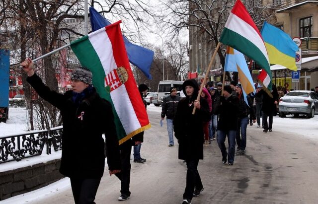 Угорщина може посилити тиск на Київ у частині надання привілеїв "угорському" району