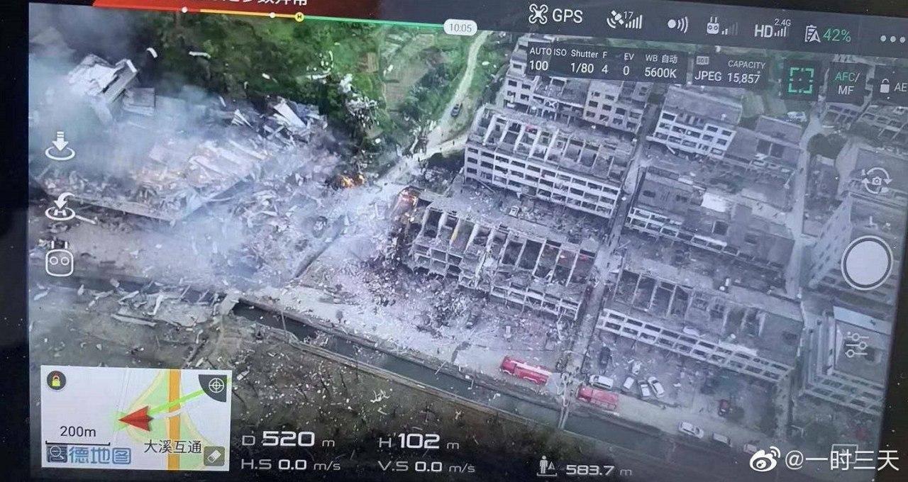 У Китаї вибухнув бензовоз і пролетів над будинками: 19 загиблих, більш ніж сотня постраждалих. Фото та відео 18+