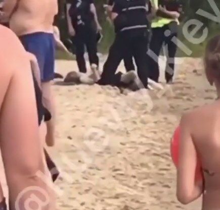 В Киеве утонул ребенок на популярном пляже