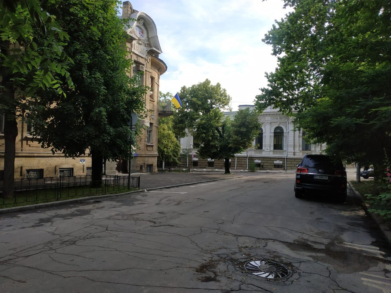 Вбивство Гандзюк: активісти заявили, що Мангер вирішив сховатися від суду в лікарні