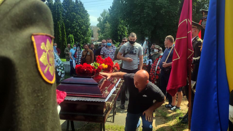 Друзья Добрянского прощаются с ним