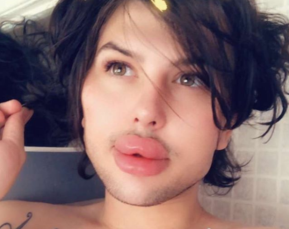 Instagram Софії Ліпс