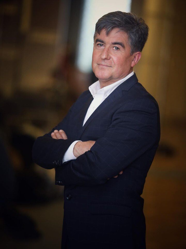 У Раді відбулися перестановки: три нардепи змінили групу. Фото