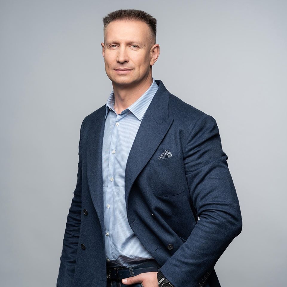 У Раді відбулися перестановки: три нардепи змінили групу. Фото