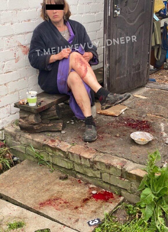 Вбила, а потім "нагодувала" хлібом: з'явилося фото українки, яка зарубала сокирою коханця. Фото 18+