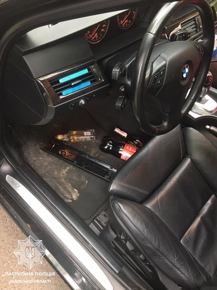В авто правопорушника знайшли алкоголь