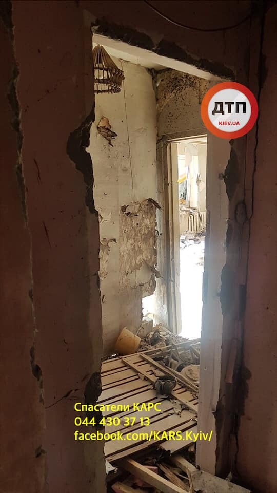 Фото изнутри киевской многоэтажки после взрыва