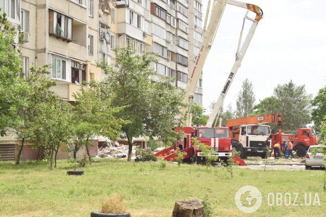 Дом может упасть: очевидцы взрыва газа в Киеве поделились подробностями. Фоторепортаж