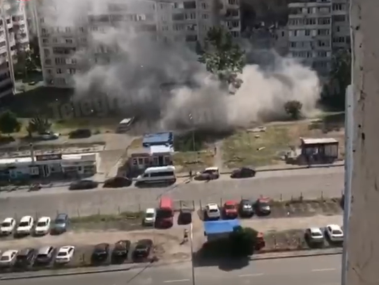 Момент взрыва в многоэтажке Киева