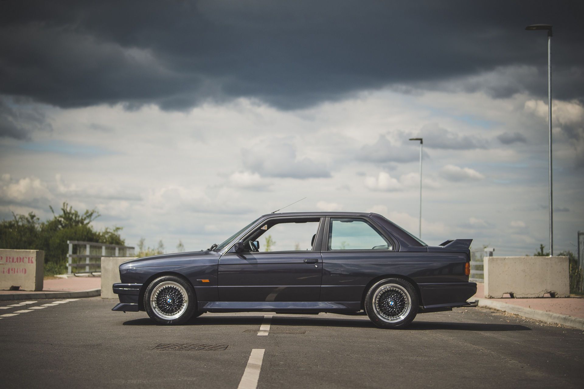 BMW M3 Evolution II, якій виповнилося 32 роки, готові продати за будь-яку суму.