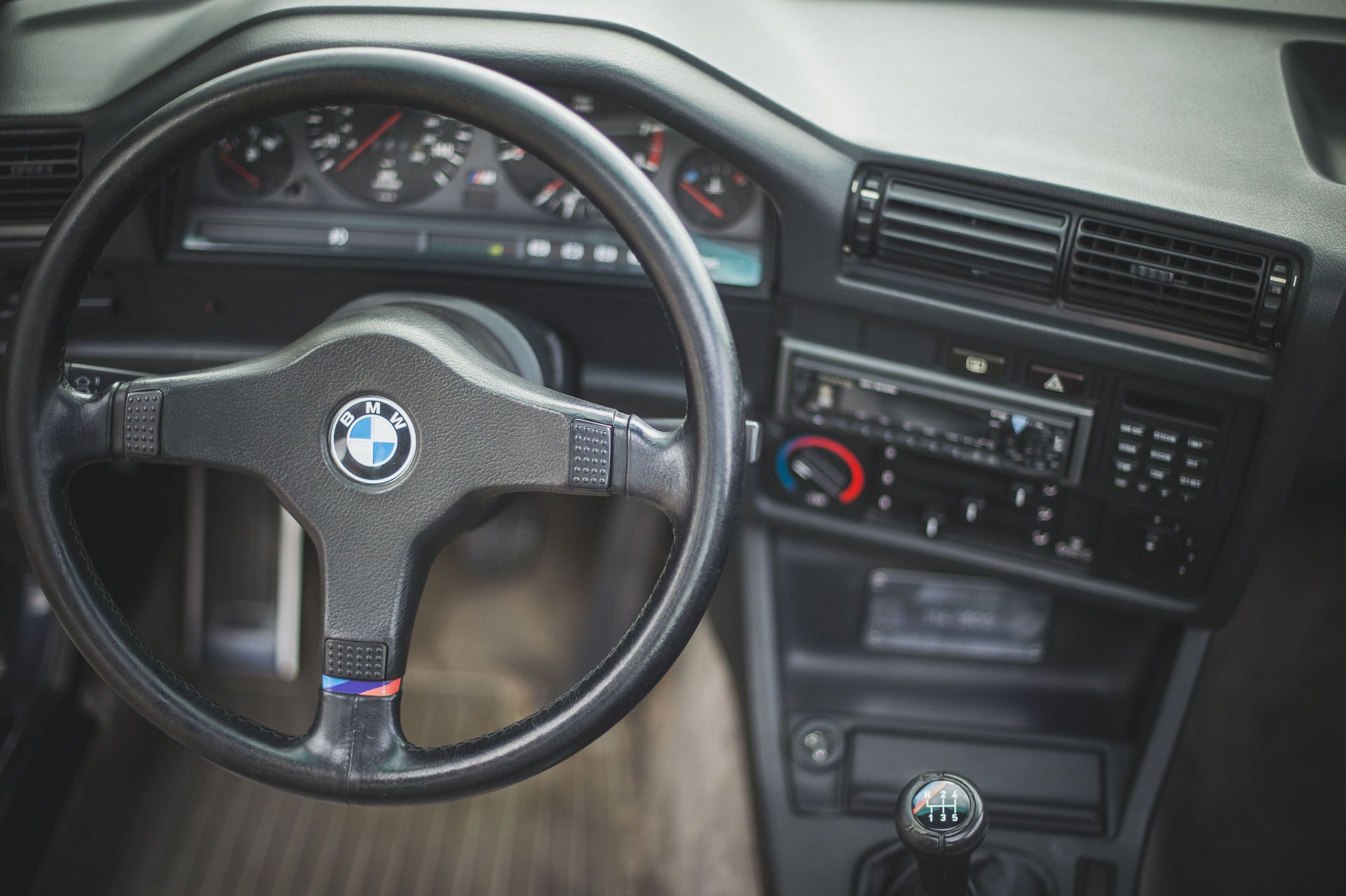 BMW M3 Evolution II, якій виповнилося 32 роки, готові продати за будь-яку суму.