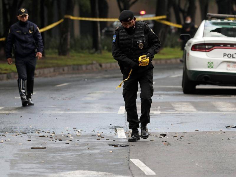 В Мехико неизвестные ранили местного начальника полиции