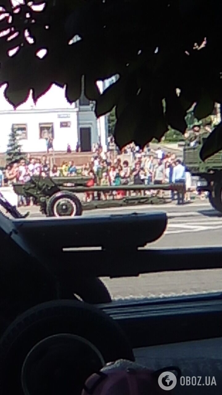 Чумной парад. Фоторепортаж из оккупированного Донецка