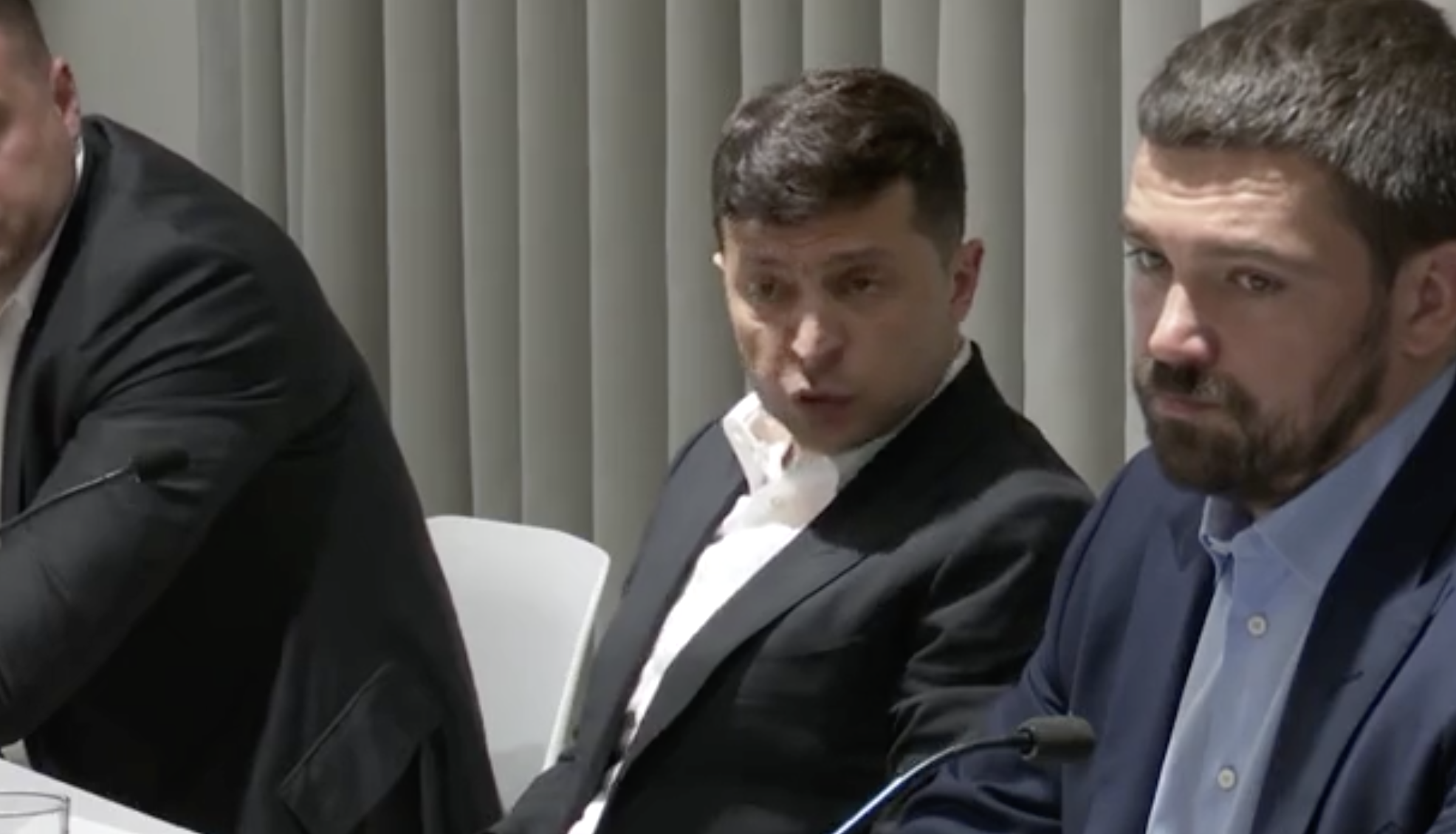 Зеленский позвонил главе Укрэксимбанка после жалоб бизнеса. Видео