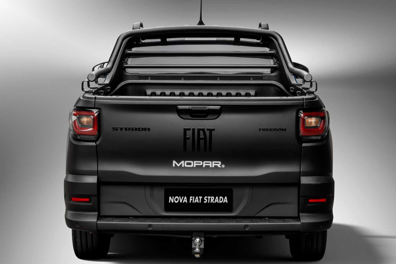 2021 FIAT Strada. фото: