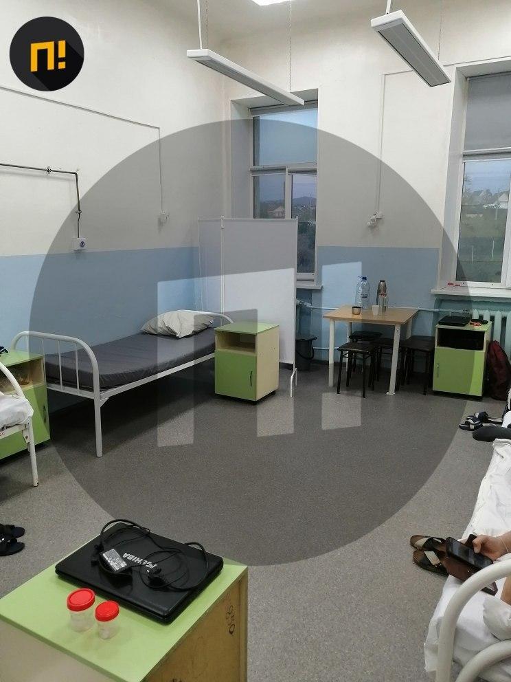 У російській лікарні пацієнтів з COVID-19 не пускають в туалет