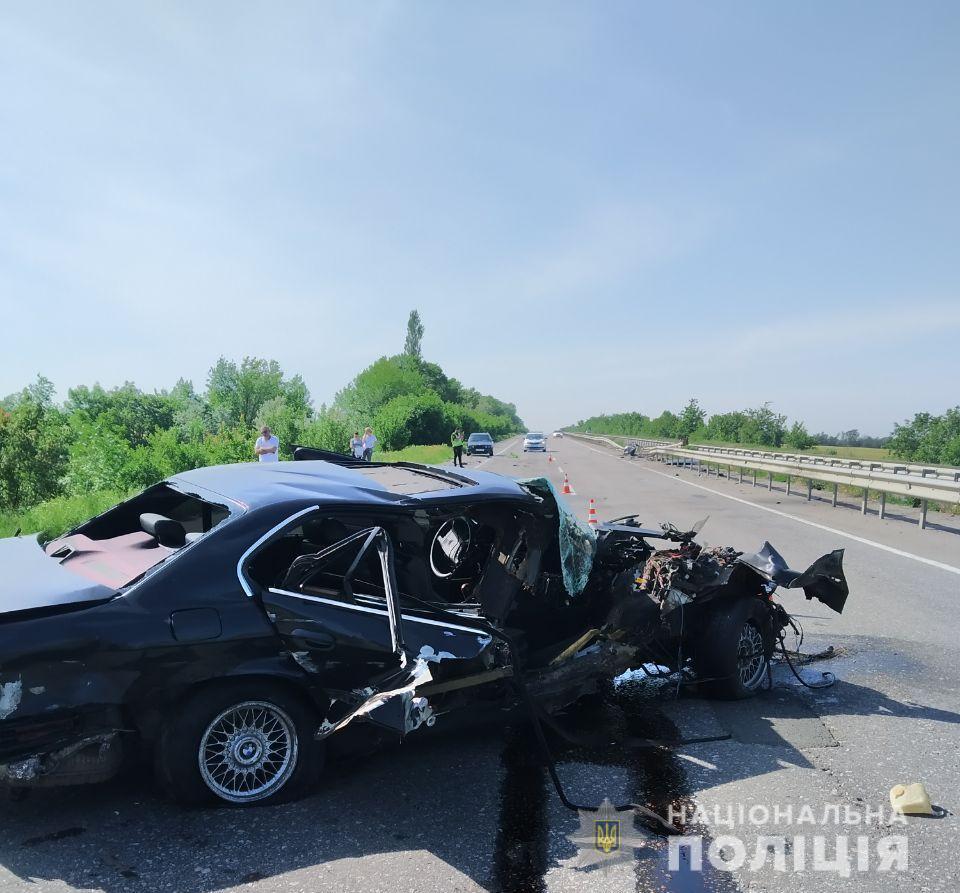 Під Одесою трапилася смертельна ДТП: авто відкинуло на 100 метрів