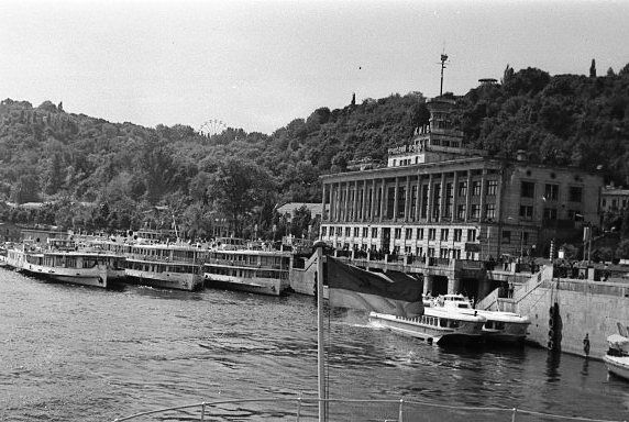 Річковий порт у Києві у 1960-х роках