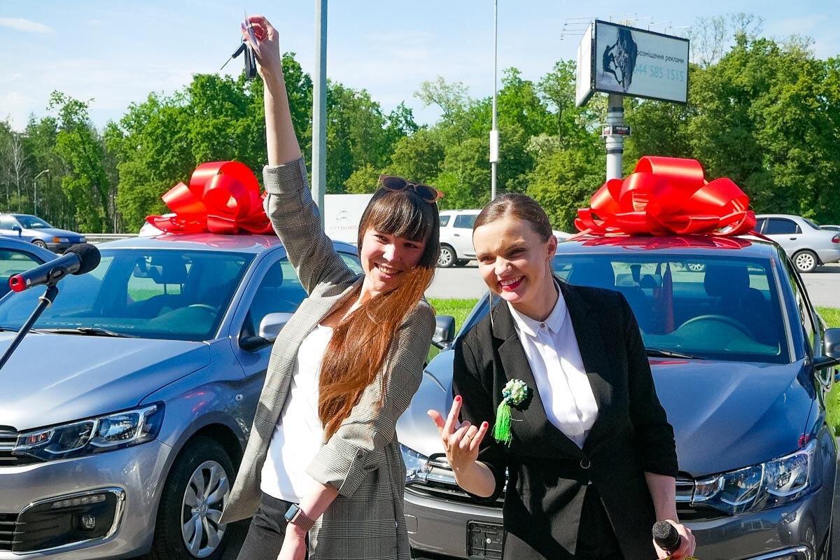 Вперше в Україні переможцям однієї акції вручили 15 автомобілів