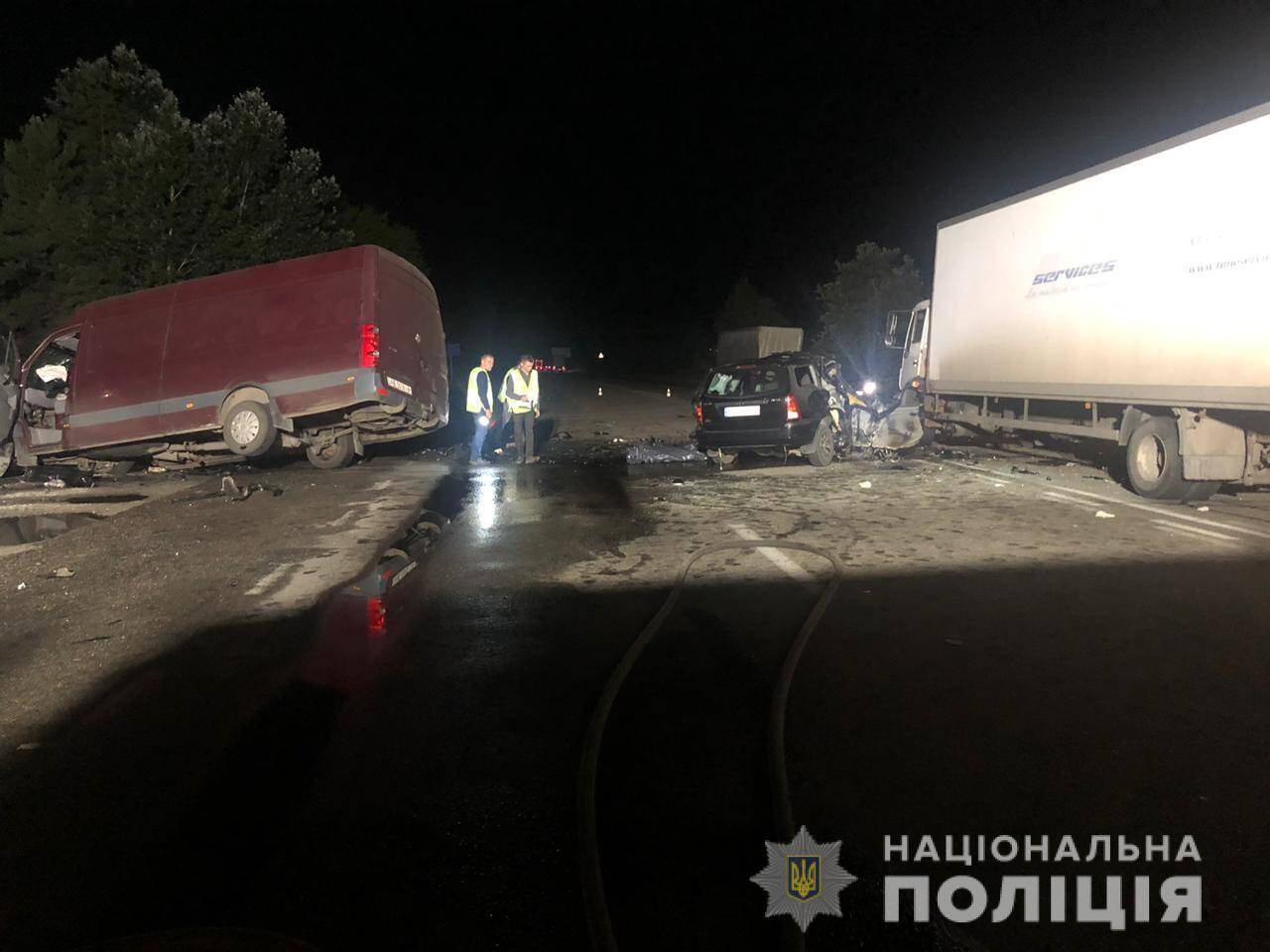 Смертельна ДТП у Дніпрі з вантажівкою. Фото пресслужби ГУ НП в Дніпропетровській області