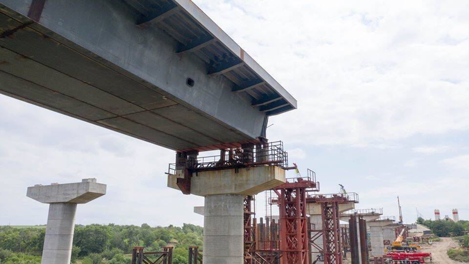 У Запоріжжі за програмою "Велике будівництво" закінчать мости-довгобуди
