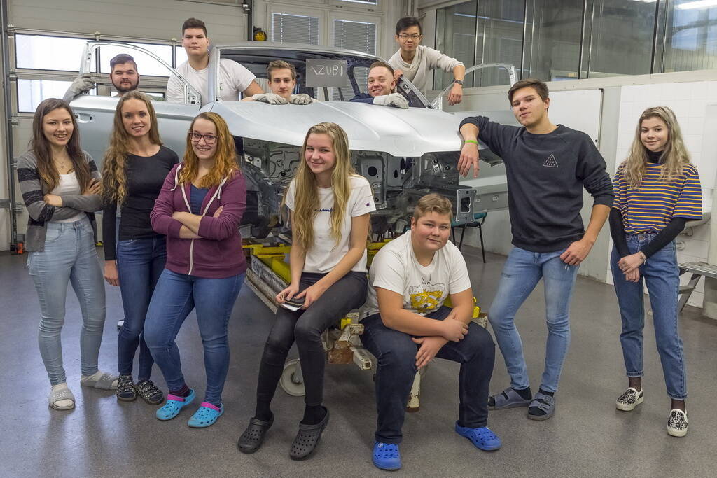 Команда студентів Академії Skoda, які беруть участь в проекті в цьому році. фото: