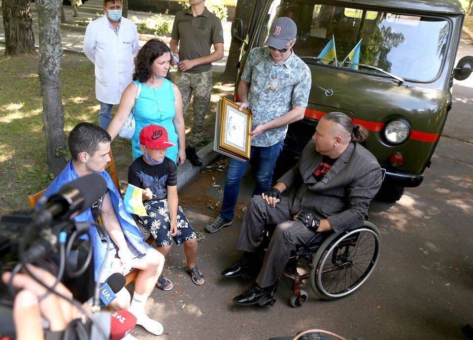 Курсант из Житомира установил на турнике рекорд Украины