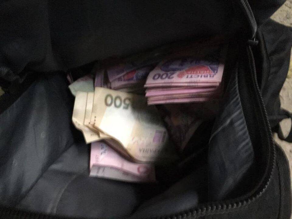 Полиция нашла деньги, украденные в "Укрпочты".