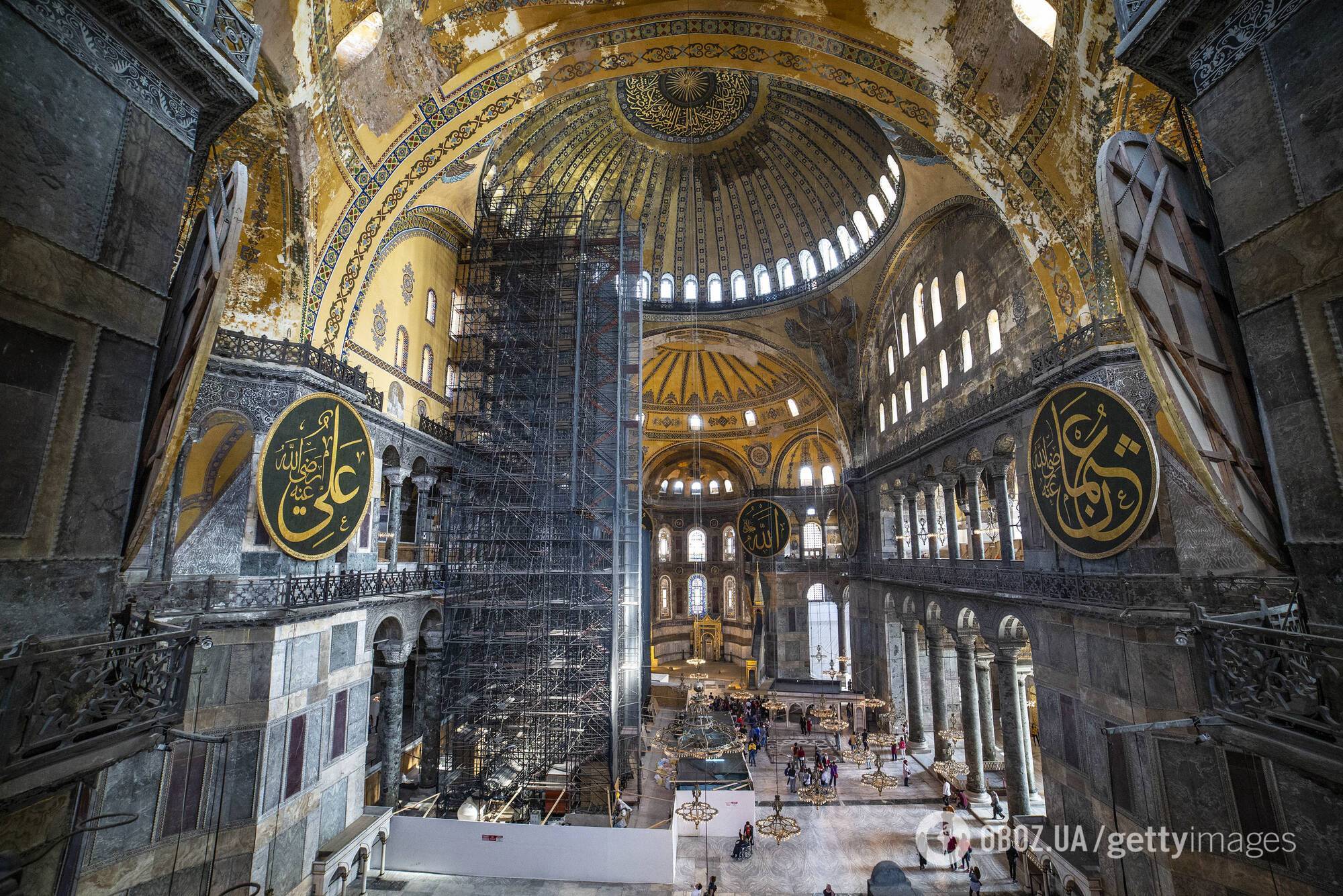 Айя-София – мечеть: плюсы для туристов и верующих