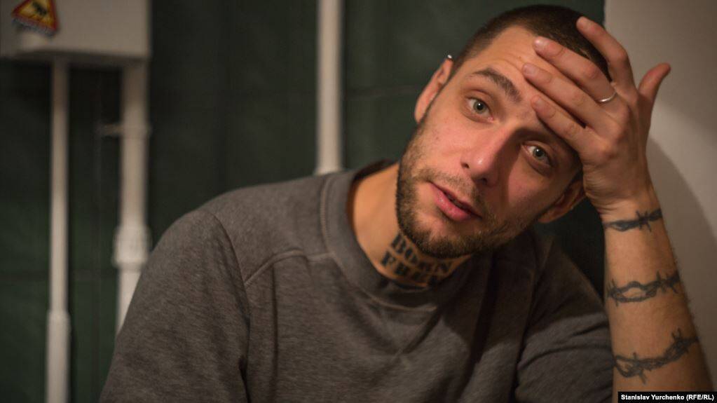 В российских СМИ разразился секс-скандал: известных журналистов обвинили в изнасилованиях и домогательствах