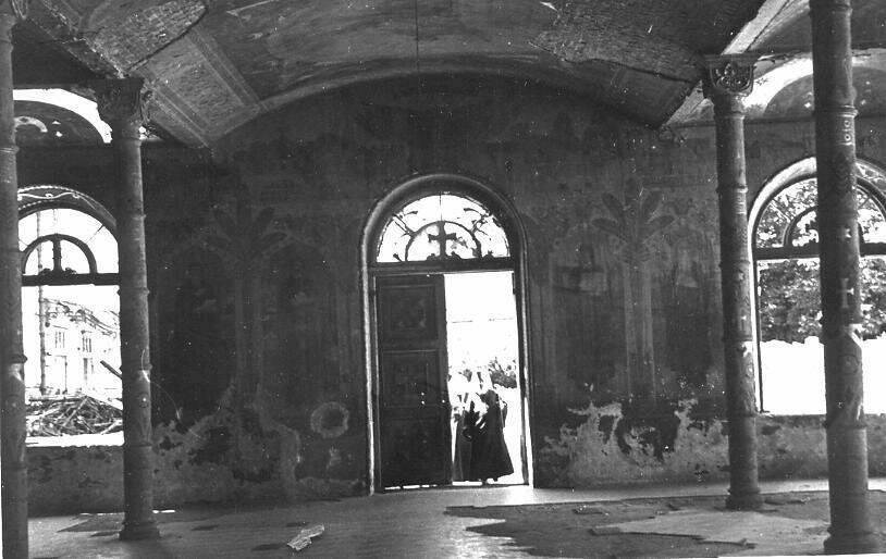 Храм в столице после битвы за Киев в 1943 году