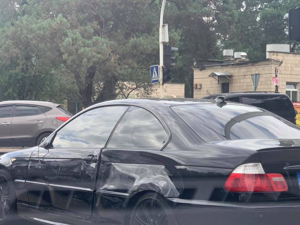 У Києві на Столичному шосе, де у ДТП загинула сім'я, трапилася нова аварія