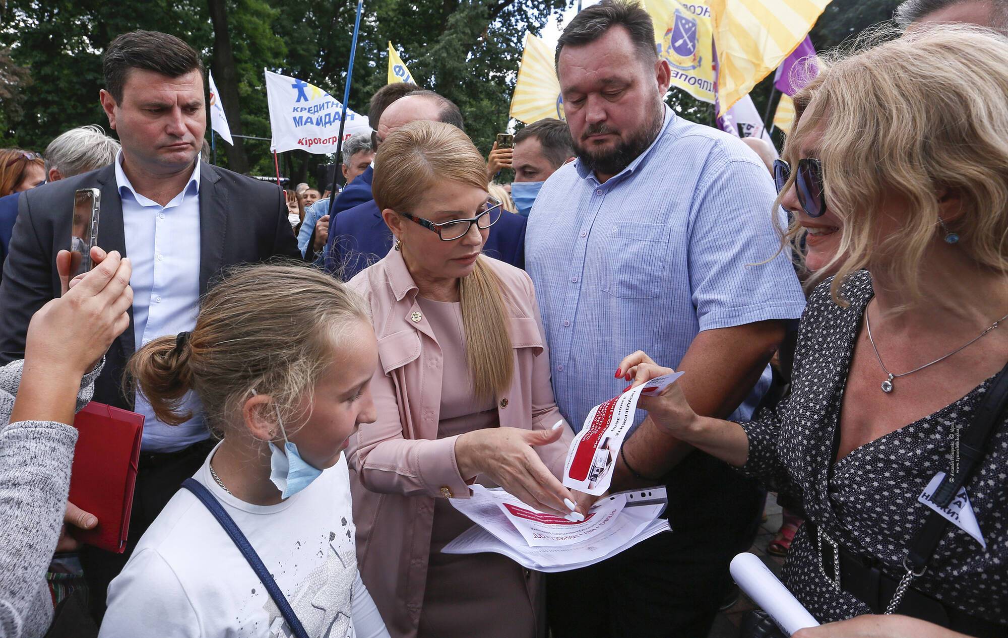 Тимошенко: вместе нам удалось остановить план президента по сокращению районов Украины