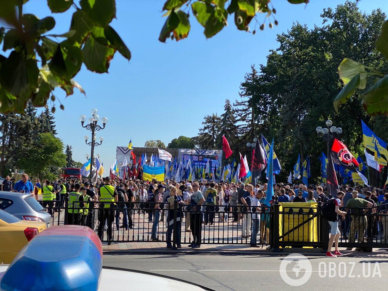 Под Радой собирался многочисленный митинг в защиту украинского языка