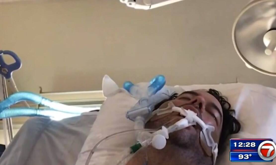 Во Флориде врачи борются за жизнь 42-летнего Джона Плейса