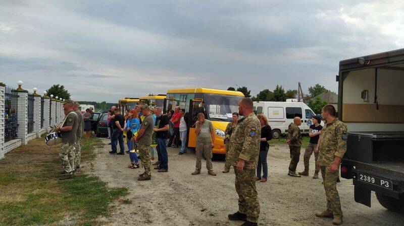 Був на війні з перших днів: на Донеччині поховали загиблого під Зайцевим українського морпіха. Фото