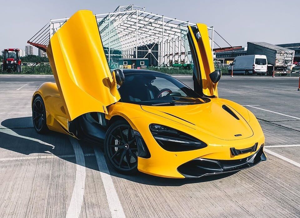 Уникальный McLaren 720S Spider нашли в Украине.