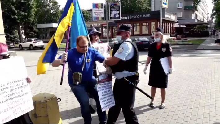 Шипицина затримали за участь в акції на підтримку кримських татар