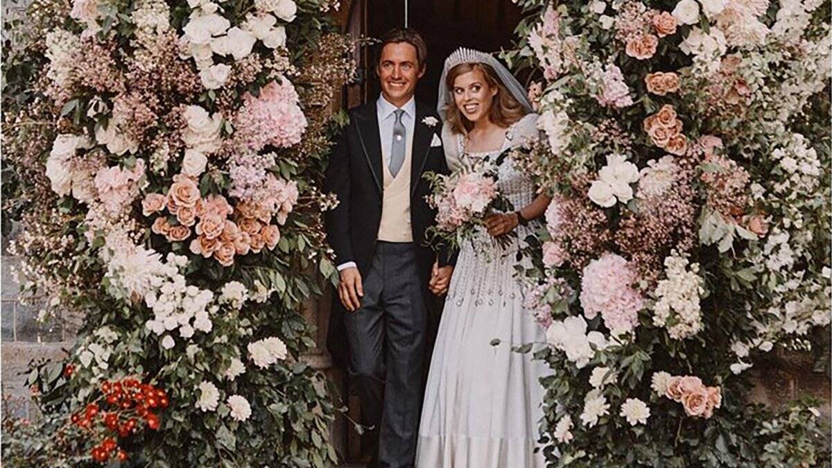Принцесса Беатрис и миллиардер Эдоардо Мапелли-Моцци поженились 17 июля